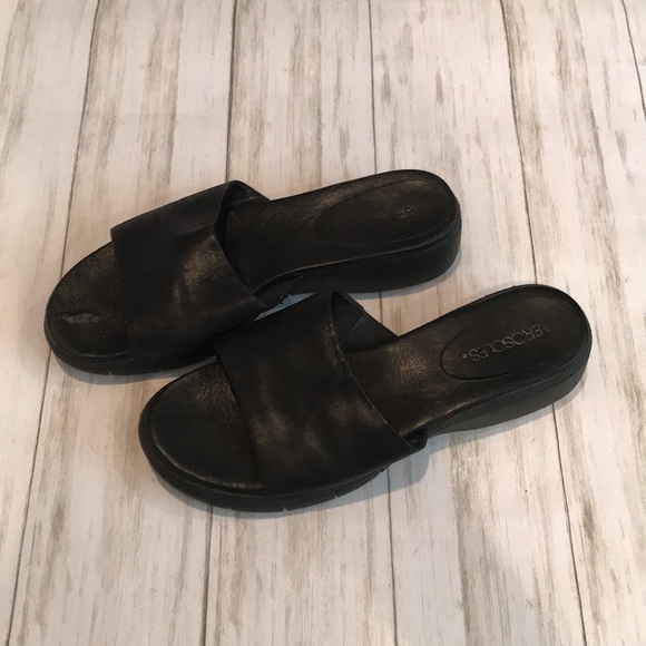 aerosoles microphone sandals